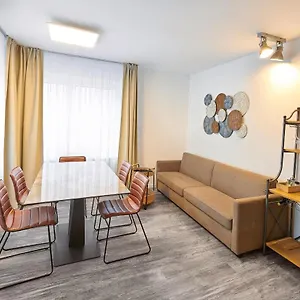 Hotel apartamentowy Excellentas