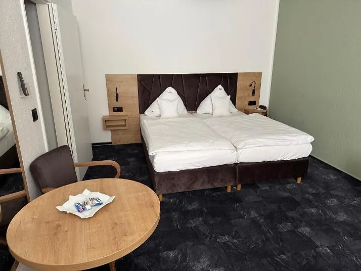 Hotel Alpha Ανόβερο