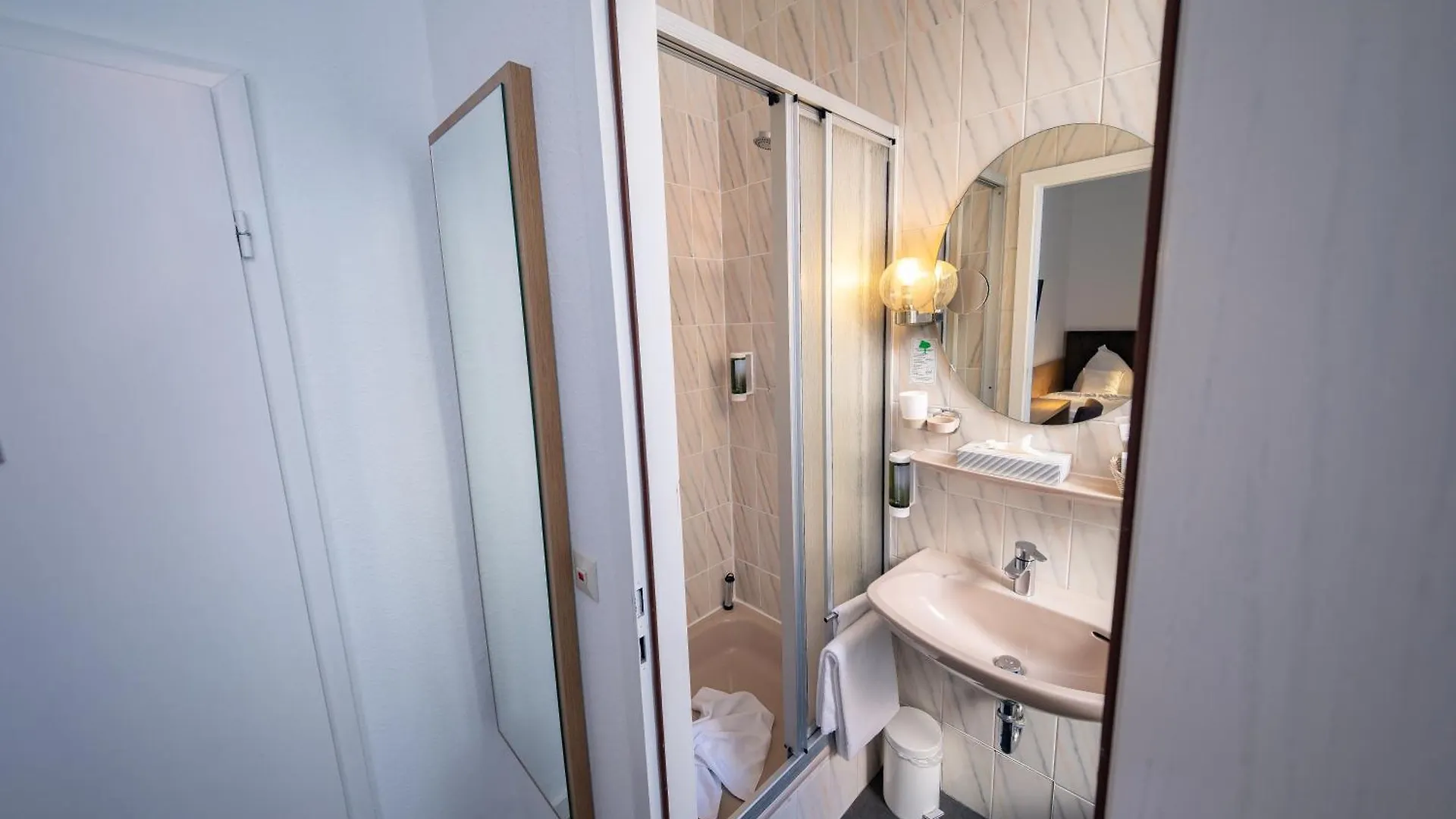 Hotel Alpha Ανόβερο 3*,  Γερμανία